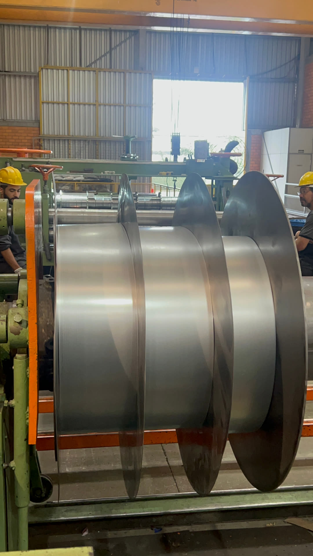 Processo de refilamento de fita de aço na Steelalloy